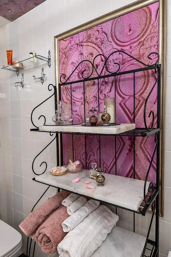 Central Luxury Apartment Tbilisi