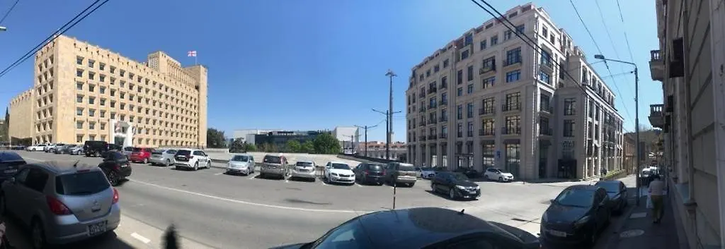 Central Luxury Apartment Tbilisi