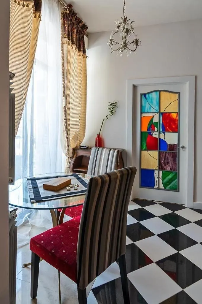 Central Luxury Apartment Tbilisi