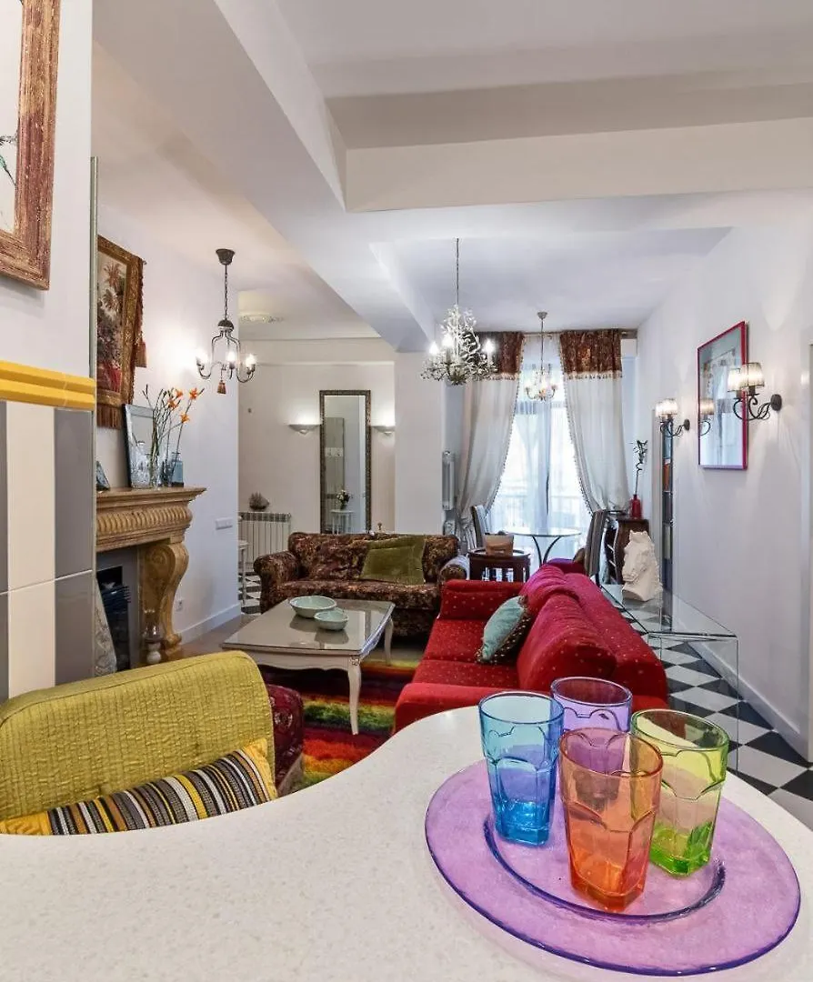 Central Luxury Apartment Tbilisi